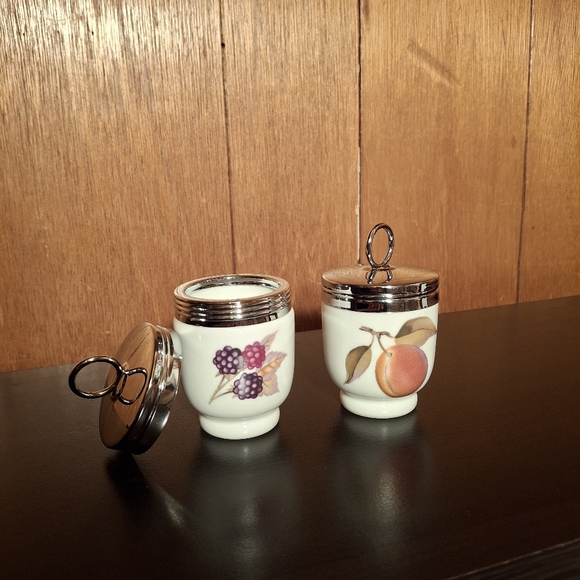 VINTAGE Royal Worcester Evesham Gold King Size Egg Coddler & Lid - Picture 2 of 6